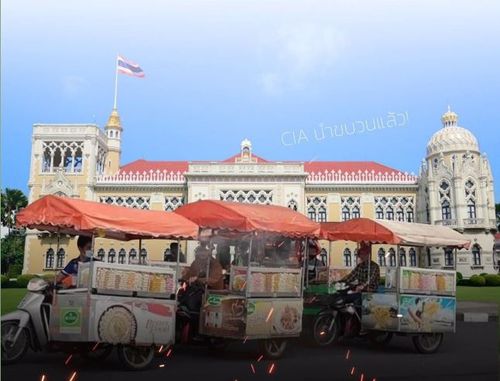 반정부 시위 현장에 등장한 노점상들. CIA라는 문구가 나타나 있다.[Free Youth SNS 캡처. 재판매 및 DB 금지]