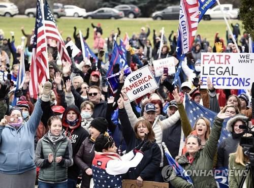 노스다코타의 트럼프 지지 시위[AP=연합뉴스]