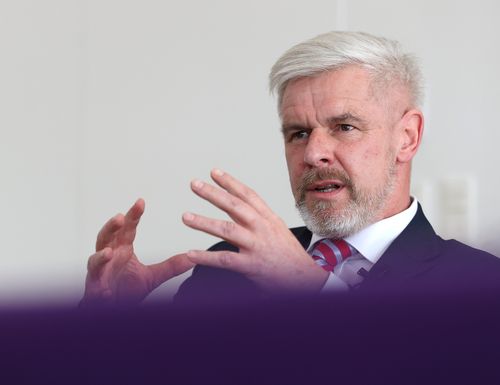 미하엘 라이펜슈툴 신임 주한독일대사(서울=연합뉴스) 이지은 기자 = 미하엘 라이펜슈툴 신임 주한독일대사가 지난 11일 성북동 대사관저에서 연합뉴스와 인터뷰를 하고 있다. 2020.11.15 jieunlee@yna.co.kr