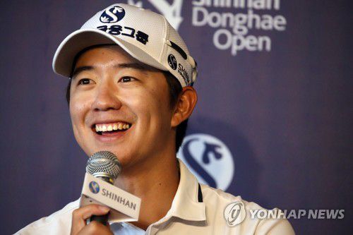 송영한[신한금융그룹 제공=연합뉴스]