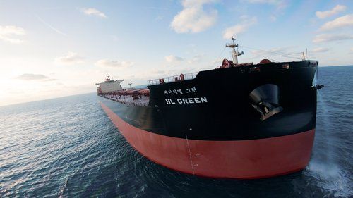 국내 최초 LNG 추진 쌍둥이 외항선 완성(서울=연합뉴스) 해양수산부는 11일 오전 전남 영암 현대삼호중공업 부지에서 외항선으로는 국내 최초로 액화천연가스(LNG)를 연료로 운항하는 'HL 에코호'와 'HL 그린호'의 명명식을 개최한다고 10일 밝혔다.
    사진은 국내 최초 LNG 추진 외항선 에코호.[해양수산부 제공. 재판매 및 DB금지] photo@yna.co.kr