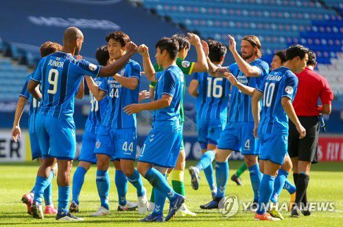 주니오(9번)의 득점 후 기쁨을 나누는 울산 선수들[AFP=연합뉴스]