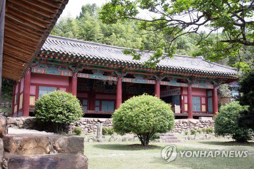 보물 지정 밀양향교 명륜당(밀양=연합뉴스) 오는 29일자로 보물 2095호로 지정되는 경남 밀양시 밀양향교 대성전. 2020.12.24 [밀양시 제공. 재판매 및 DB 금지] seaman@yna.co.kr