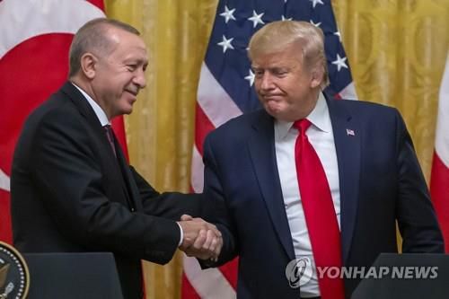 트럼프 전 미국 대통령과 에르도안(좌) 터키 대통령 [EPA=연합뉴스 자료사진]