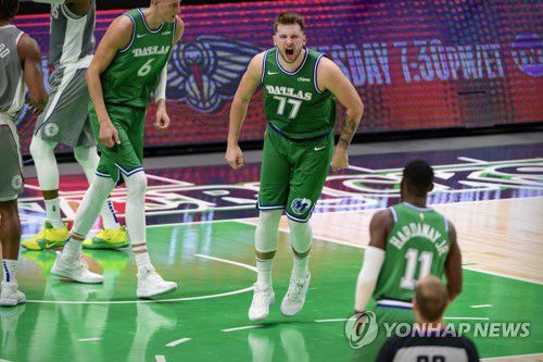 포효하는 돈치치[USA투데이=연합뉴스]