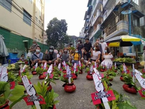 미얀마력 새해맞이 반쿠데타 시위[트위터 @tracycoralia14·재판매 및 DB 금지]