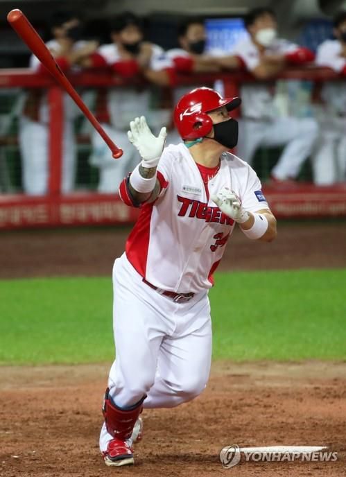 최형우의 빠던[연합뉴스 자료사진]