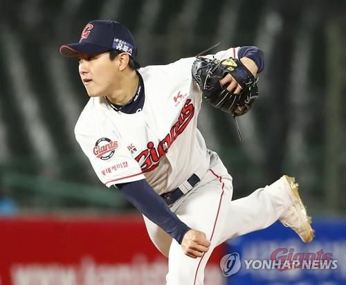 투수로 등판한 롯데 배성근[롯데 자이언츠 제공. 재판매 및 DB금지]