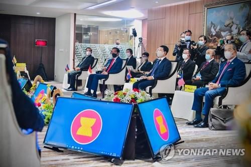 '미얀마 사태' 아세안 특별정상회의 종료…조코위 "정상 합의 도출"[AFP=연합뉴스]