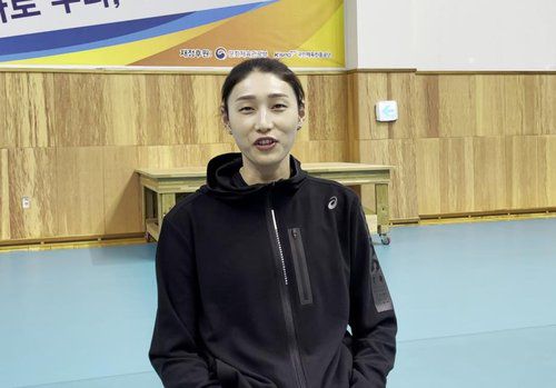 인터뷰하는 김연경여자배구 대표팀 주장 김연경이 19일 대한민국배구협회를 통해 공개된 인터뷰에서 2021 발리볼네이션스리그(VNL) 준비 과정을 설명하고 있다. 2021.5.19 [대한민국배구협회 제공. 재판매 및 DB 금지] photo@yna.co.kr
