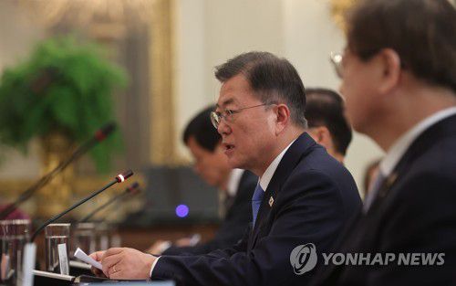 확대회담 발언하는 문재인 대통령(워싱턴=연합뉴스) 최재구 기자 = 미국을 방문중인 문재인 대통령이 조 바이든 미국 대통령이 참석한 가운데 21일 오후(현지시간) 백악관 국빈만찬장에서 열린 확대회담에서 발언하고 있다. 2021.5.22 jjaeck9@yna.co.kr