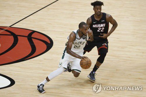 돌파하는 미들턴[USA투데이=연합뉴스]