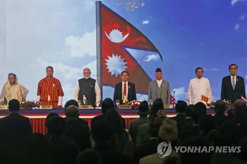 2018년 BIMSTEC 정상회의. 가운데가 현재 가택연금 중인 윈 민 미얀마 대통령. [EPA=연합뉴스]