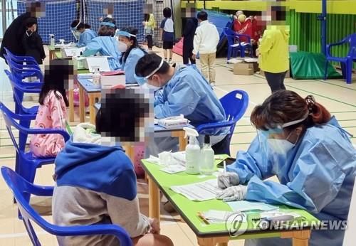 코로나19 검사[연합뉴스 자료사진]