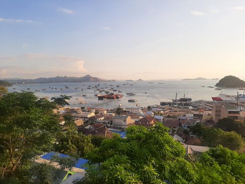 코모도 국립공원이 관문도시 라부안 바조 전경(라부안바조[인도네시아]=연합뉴스)