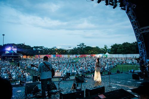 '뷰티풀 민트 라이프 2021' 무대에 오른 가수 이하이와 이를 지켜보는 관객들[민트페이퍼 제공. 재판매 및 DB 금지]