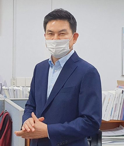 경남도청 방문한 김태호 의원[촬영 황봉규]