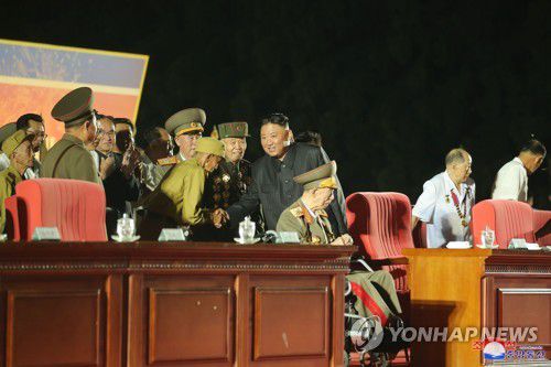 북한, 7차 노병대회 개최…김정은 참석(평양 조선중앙통신=연합뉴스) 북한이 27일 평양 조국해방전쟁승리기념탑 앞에서 제7차 전국노병대회를 열었다고 조선중앙통신이 28일 보도했다. 2021.7.28      [국내에서만 사용가능. 재배포 금지. For Use Only in the Republic of Korea. No Redistribution] nkphoto@yna.co.kr