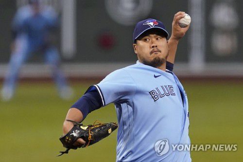 ′조부상′ 속에 등판한 류현진, 보스턴 상대로 시즌 10승 달성[AP=연합뉴스]