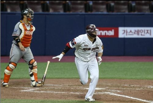 9회 극적인 2타점 동점 2루타 친 김웅빈[키움 히어로즈 인스타그램 캡처. 재판매 및 DB 금지]