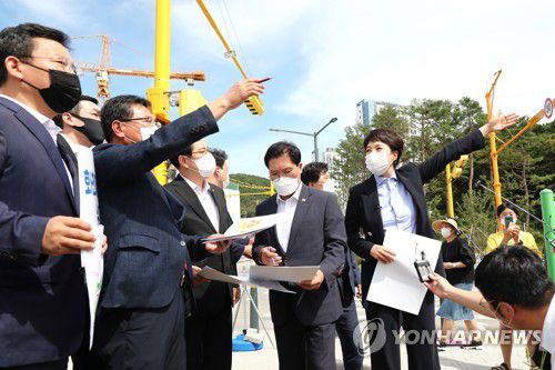 '대장동 개발 의혹' 현장 찾은 국민의힘[연합뉴스 자료사진]