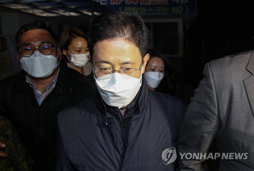 구속 영장 기각된 뒤 구치소에서 귀가하는 손준성 검사[연합뉴스 자료사진]