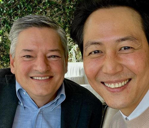 넷플릭스 테드 서랜도스 최고경영자(왼쪽)와 이정재(오른쪽)[이정재 인스타그램 캡처. 재판매 및 DB 금지]