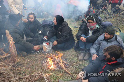 폴란드-벨라루스 국경의 난민들[EPA 연합뉴스 자료사진. 재판매 및 DB 금지]