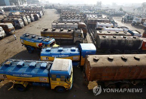 글로벌 비축유 방출에 동참한 인도[로이터 연합뉴스 자료사진. DB 및 재판매 금지]