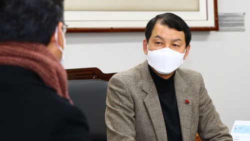 현안 설명하는 곽도영 도의장[강원도의회 제공.재판매 및 DB 금지]