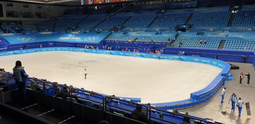 하뉴 없는 피겨스케이팅 경기장(베이징=연합뉴스) 김경윤 기자 = 2022 베이징동계올림픽에 출전하는 피겨스케이팅 남자 싱글 선수들이 5일 중국 베이징 캐피털 실내경기장에서 공식 훈련을 소화하고 있다. 이날 훈련을 소화할 예정이었던 일본 하뉴 유즈루는 나타나지 않았다. 2022.2.5. cycle@yna.co.kr