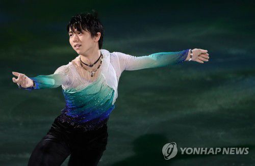 하뉴 유즈루(서울=연합뉴스) 류영석 기자 = 2020년 2월 9일 서울 목동아이스링크에서 열린 국제빙상경기연맹(ISU) 4대륙피겨선수권대회(4대륙대회) 갈라쇼에서 남자싱글 1위를 차지한 일본의 하뉴 유즈루가 연기를 펼치고 있다. ondol@yna.co.kr