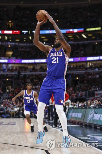 슛 시도하는 엠비드[USA TODAY Sports=연합뉴스]