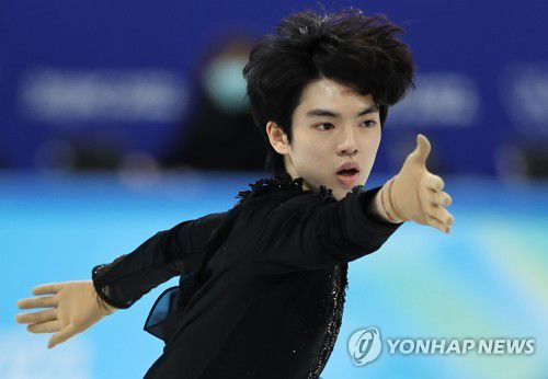 [올림픽] '연아 키즈' 차준환의 올림픽(베이징=연합뉴스) 홍해인 기자 = 차준환이 8일 오전 중국 베이징 캐피탈 실내 경기장에서 열린 2022 베이징 동계올림픽 피겨스케이팅 남자 싱글 쇼트 프로그램 경기에서 이터널 이클립스의 '페이트 오브 더 클락메이커(Fate of the Clockmaker)' 음악에 맞춰 연기를 펼치고 있다. 2022.2.8 hihong@yna.co.kr