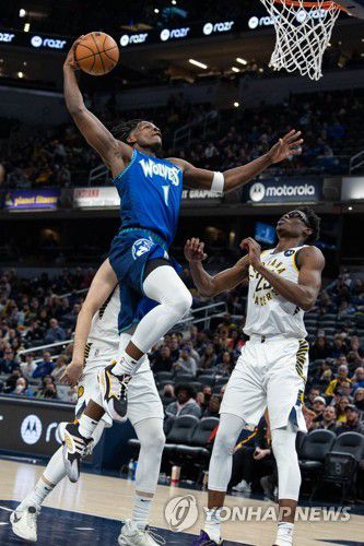 슛 시도하는 앤서니 에드워즈[USA TODAY Sports=연합뉴스]