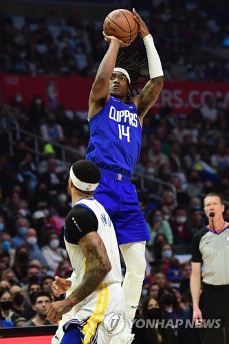 테런스 맨의 슛[Gary A. Vasquez-USA TODAY Sports/로이터=연합뉴스]