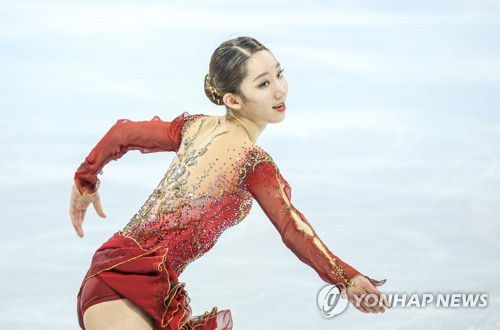 [올림픽] 감정 연기 펼치는 김예림(베이징=연합뉴스) 임화영 기자 = 김예림이 17일 오후 중국 베이징 캐피털 실내경기장에서 열린 2022 베이징 동계올림픽 피겨스케이팅 여자 싱글 프리스케이팅에 출전해 오페라 '투란도트' 중 바이올린 판타지 음악에 맞춰 연기를 펼치고 있다. 2022.2.17 hwayoung7@yna.co.kr