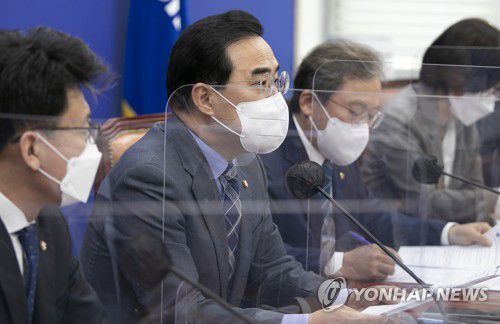 박홍근 발언(서울=연합뉴스) 이정훈 기자 = 더불어민주당 박홍근 원내대표가 31일 오전 국회에서 열린 정책조정회의에서 발언하고 있다. 2022.3.31 [국회사진기자단] uwg806@yna.co.kr