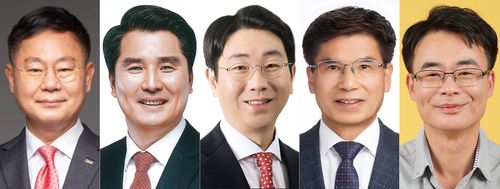 칠곡군수 예비후보들 (칠곡=연합뉴스) 왼쪽부터 김재욱, 김창규, 배시열, 안종록, 이상곤 예비후보. 2022.4.4 [각 예비후보들 제공. 재판매 및 DB 금지]  mtkht@yna.co.kr (끝)