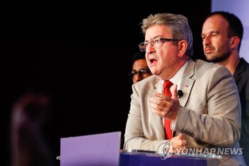 프랑스 대선 1차 투표에서 3위에 오른 장뤼크 멜랑숑 굴복하지않는프랑스(LFI) 후보[EPA=연합뉴스 자료사진. 재판매 및 DB 금지]