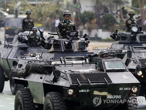 미국제 M113A2 장갑차[EPA 연합뉴스 자료사진 재판매 및 DB 금지]