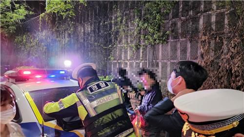 음주단속에 적발된 A씨[촬영 윤우성]