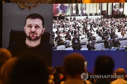 아시아 안보회의에서 특별 화상연설을 하는 젤렌스키 우크라이나 대통령 2022.6.11[AFP=연합뉴스] [2022.06.11 송고]