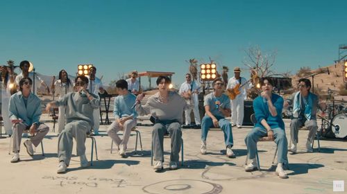 신곡 '옛 투 컴' 첫 무대를 유튜브서 선보이는 그룹 방탄소년단[유튜브 캡처. 재판매 및 DB 금지]