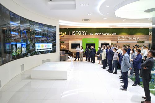 당진시 간부 공무원, 평택 고덕지구 견학  [당진시 제공. 재판매 및 DB 금지]