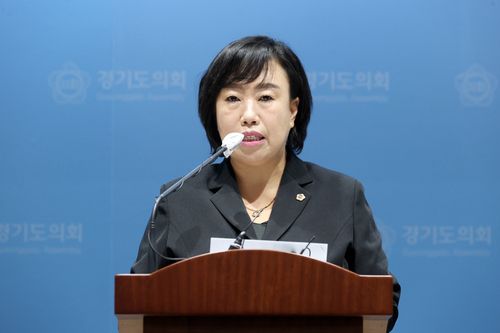 기자회견하는 곽미숙 국민의힘 대표의원[도의회 제공. 재판매 및 DB 금지]