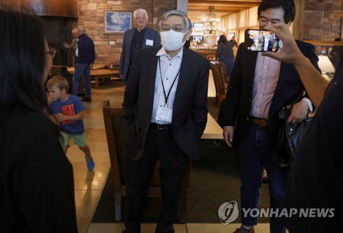 잭슨홀 회의 참석한 구로다 하루히코 일본은행 총재[로이터=연합뉴스]