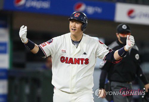 은퇴 시즌 이대호, 개인통산 10번째 만루포 '쾅'[롯데자이언츠 제공. 재판매 및 DB 금지]