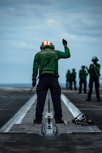 한미 해상 연합훈련에 참가한 로널드 레이건호에서 진행된 비행작전  [미 국방부 제공. 재판매 및 DB 금지]