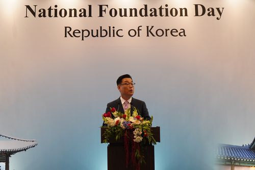 박태성 주인도네시아대사(자카르타=연합뉴스) 4일(현지시간) 인도네시아 자카르타에서 열린 국경일 행사에서 박태성 주인도네시아대사가 인사말을 하고 있다. 2022.10.5 photo@yna.co.kr [주인도네시아 한국대사관 제공. 재판매 및 DB 금지]